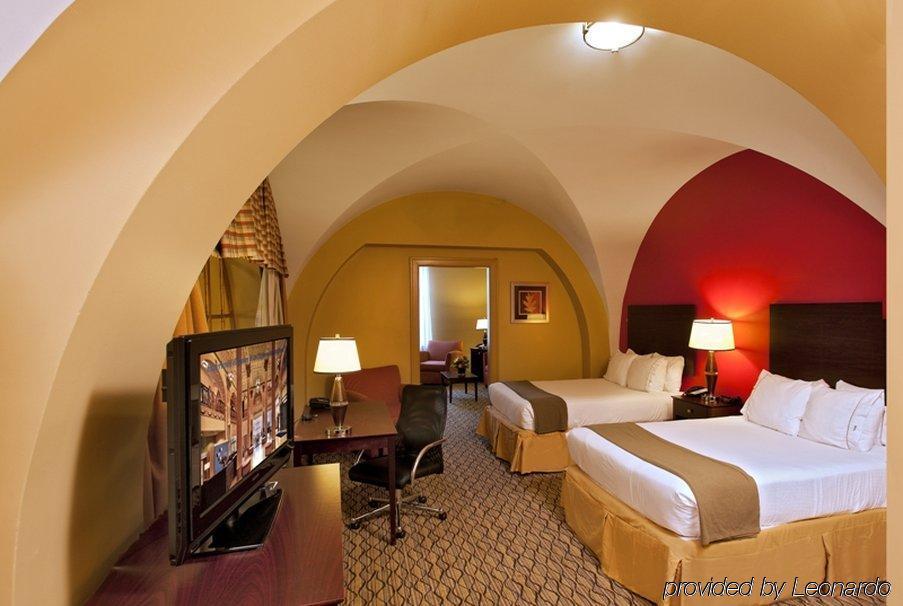 Hotel Express Baltimore-downtown, An Ihg